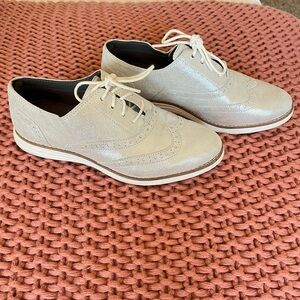 Cole Hann Original Grand Metallic Silver Size 6.5